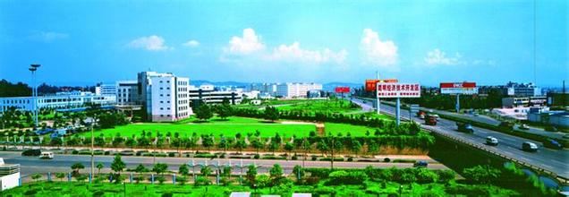 昆明開發(fā)區(qū):努力建成國內先進開發(fā)區(qū)